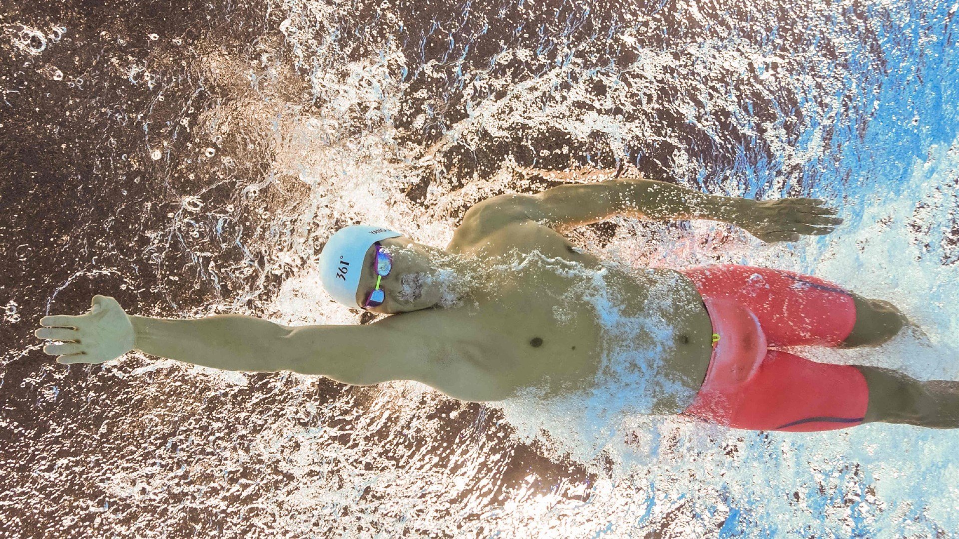 乐鱼中文网站-中国女篮比赛中展现坚强意志，中国女篮真棒